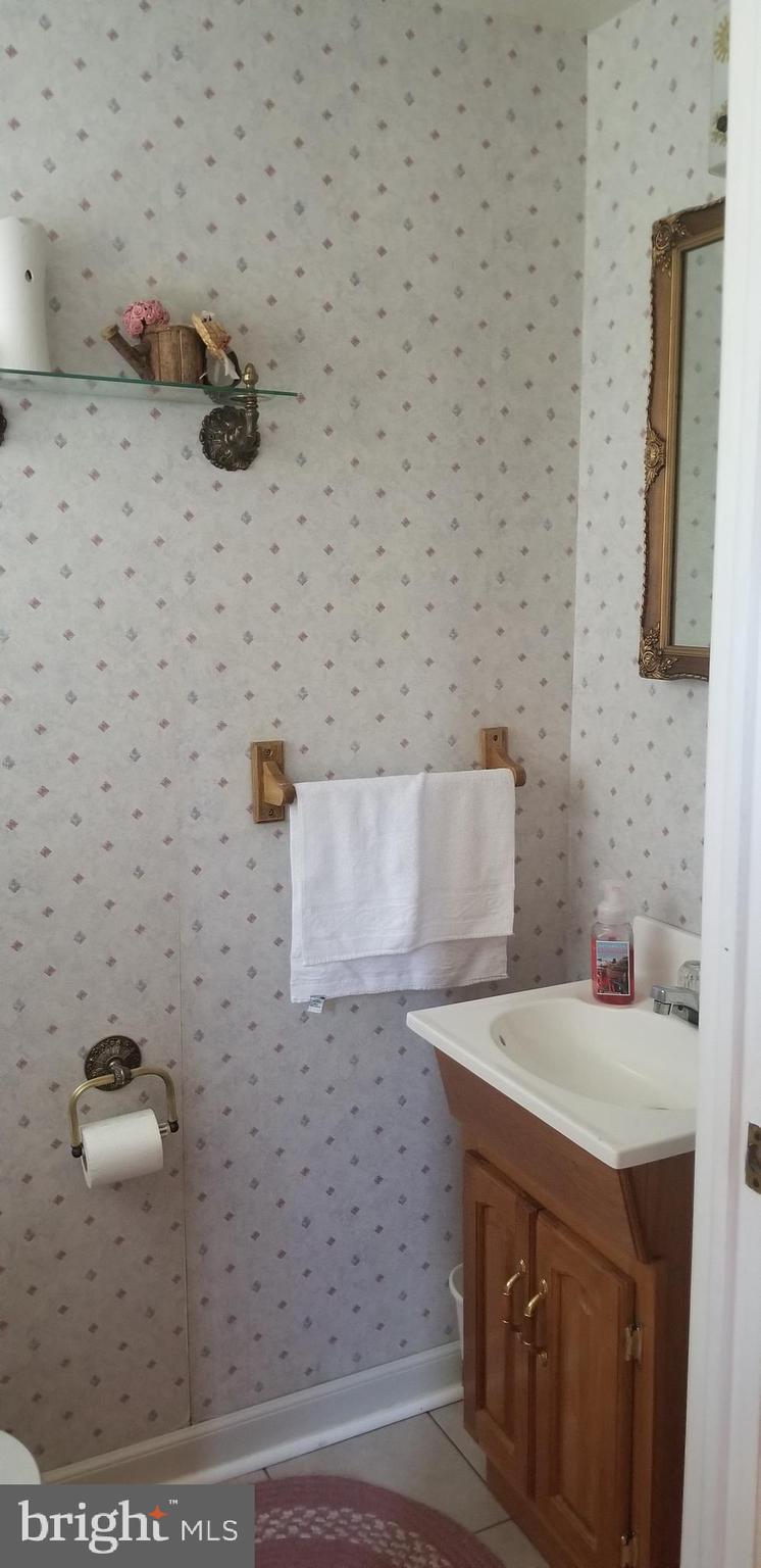 420 Howard Road Cherry Hill, NJ 08034 - Photo 14 of 24