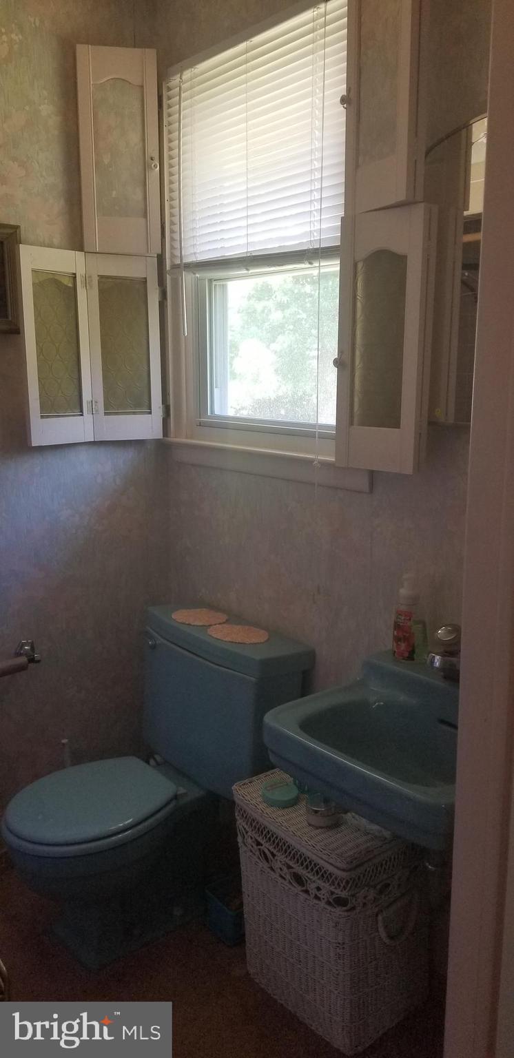420 Howard Road Cherry Hill, NJ 08034 - Photo 17 of 24