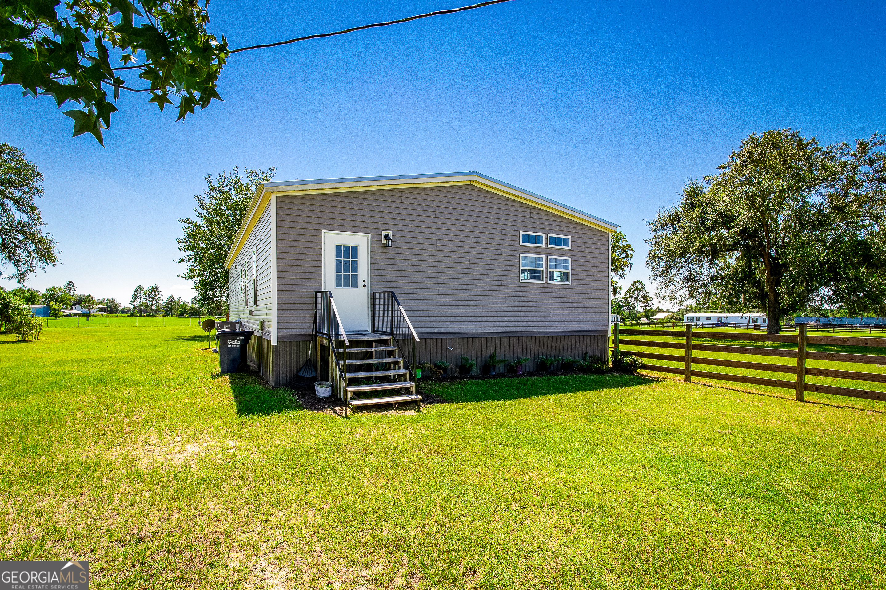 266 Farm Road St. George, GA 31562 - Photo 18 of 30