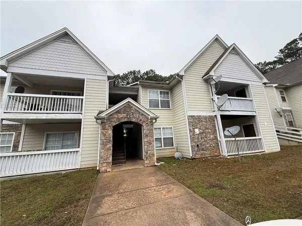 $189,000 | 312 Ridge Creek Drive, Clarkston, GA 30021