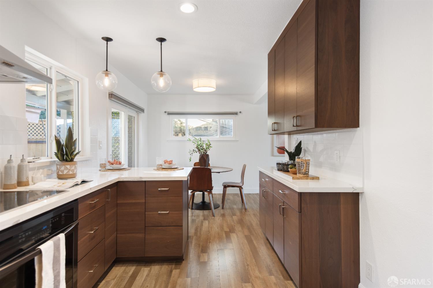 18623 Laredo Road Castro Valley, CA 94546 - Photo 13 of 44 Gallery Image 13