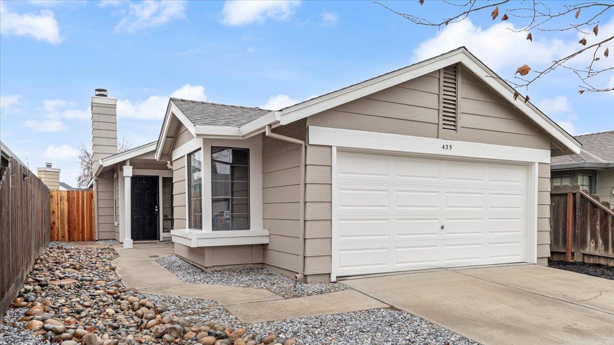 435 West Clover Road Tracy, CA 95376 - Photo 1 of 27