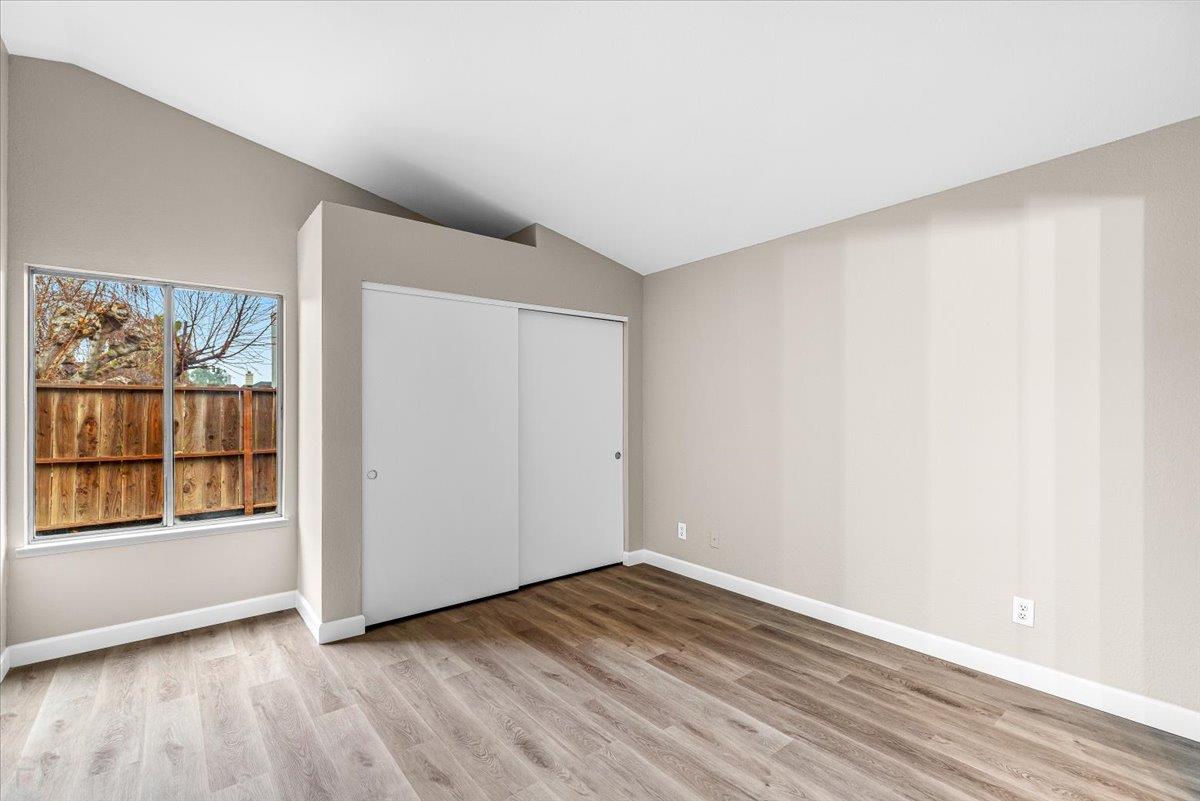 435 West Clover Road Tracy, CA 95376 - Photo 12 of 27