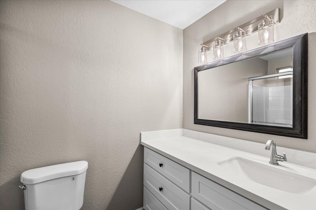 435 West Clover Road Tracy, CA 95376 - Photo 14 of 27