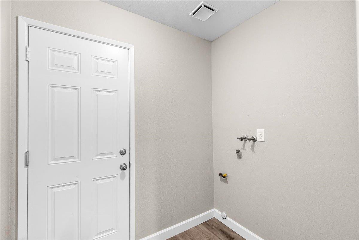 435 West Clover Road Tracy, CA 95376 - Photo 20 of 27