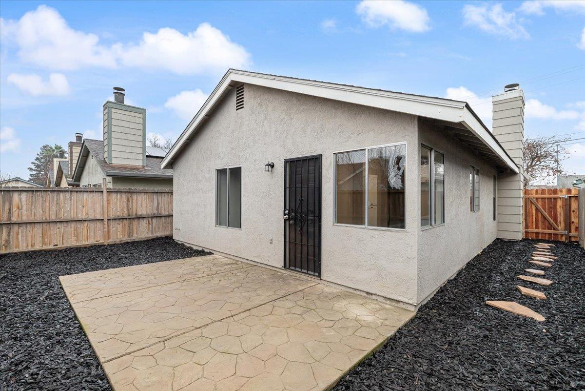 435 West Clover Road Tracy, CA 95376 - Photo 22 of 27