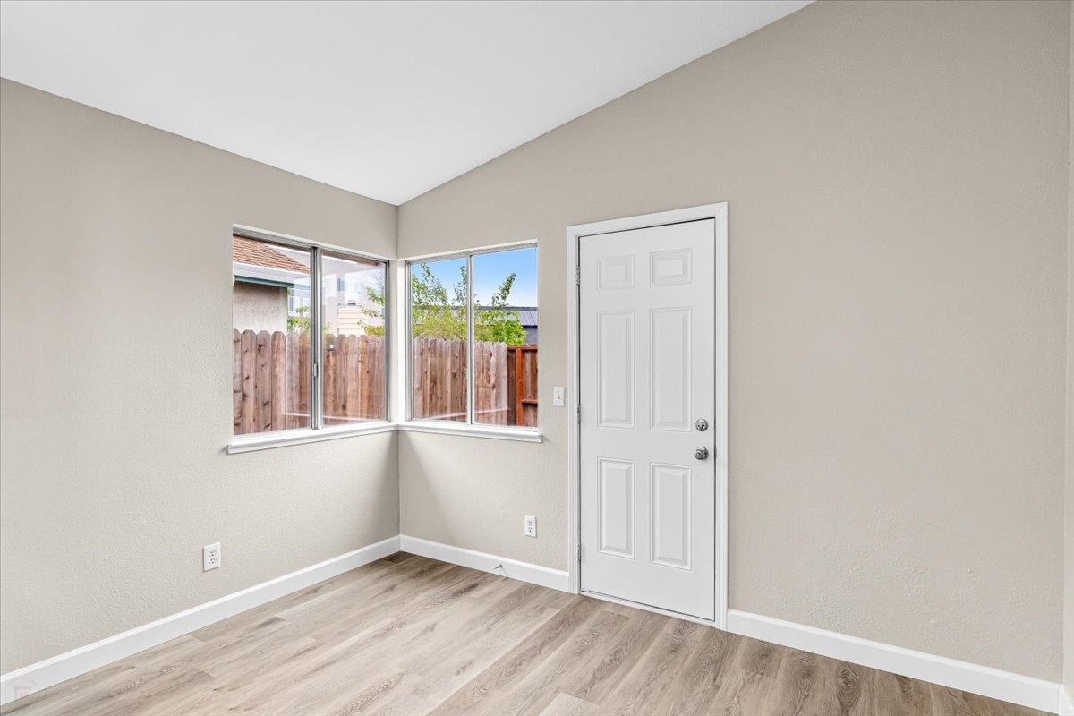 435 West Clover Road Tracy, CA 95376 - Photo 10 of 27