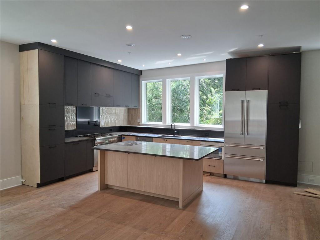 3525 Kingsboro Road Northeast Atlanta, GA 30319 - Photo 8 of 16 Gallery Image 8