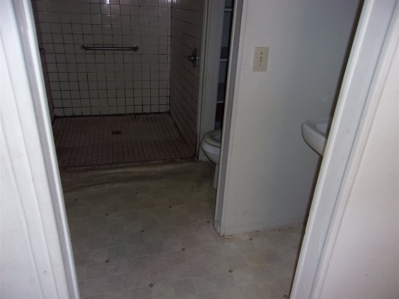 4077 Grey Road Memphis, TN 38108 - Photo 11 of 14