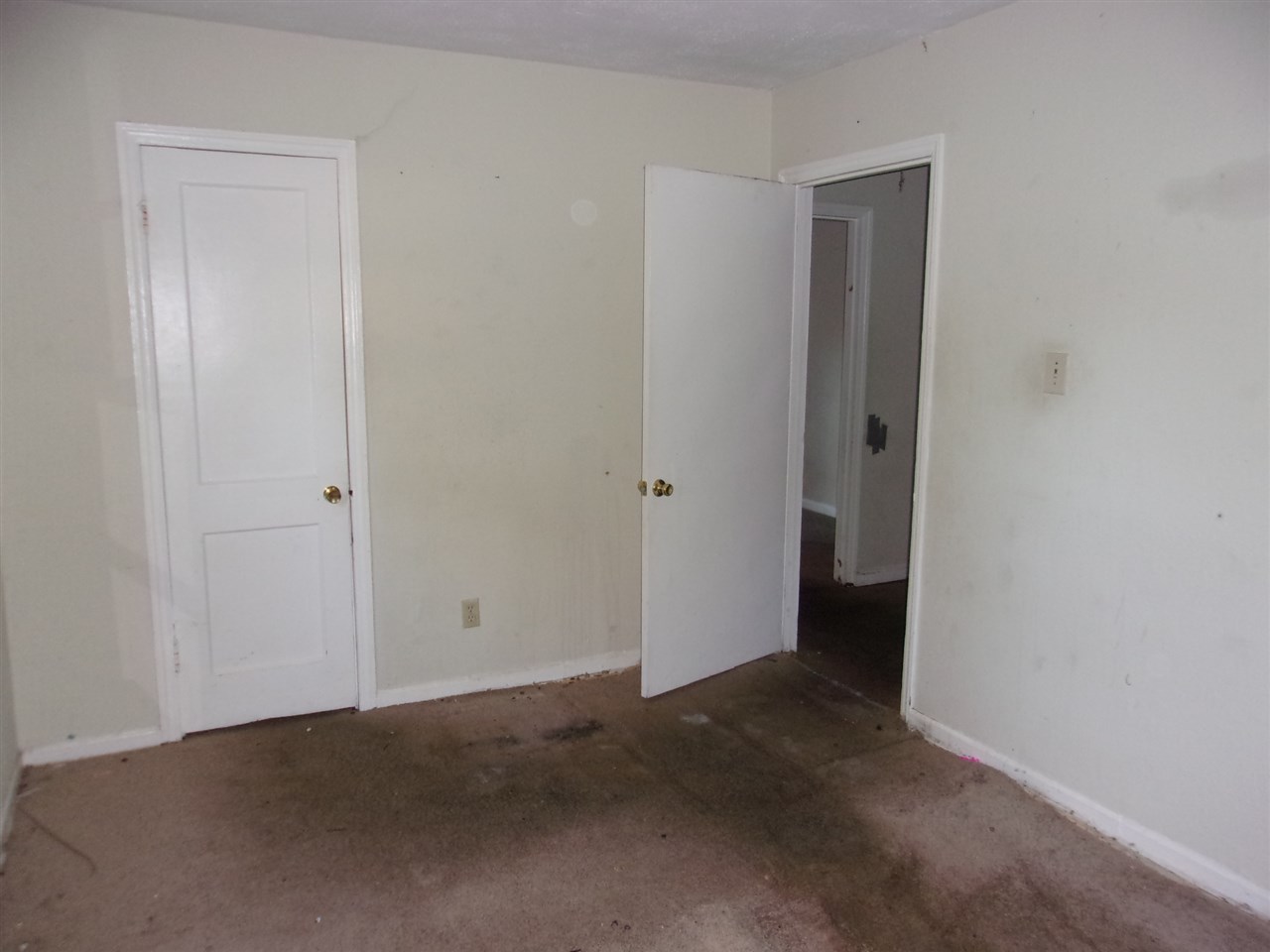 4077 Grey Road Memphis, TN 38108 - Photo 8 of 14