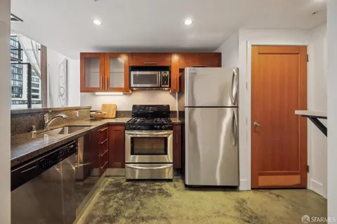 $825,000 | 200 Townsend Street, Unit 28, San Francisco, CA 94107