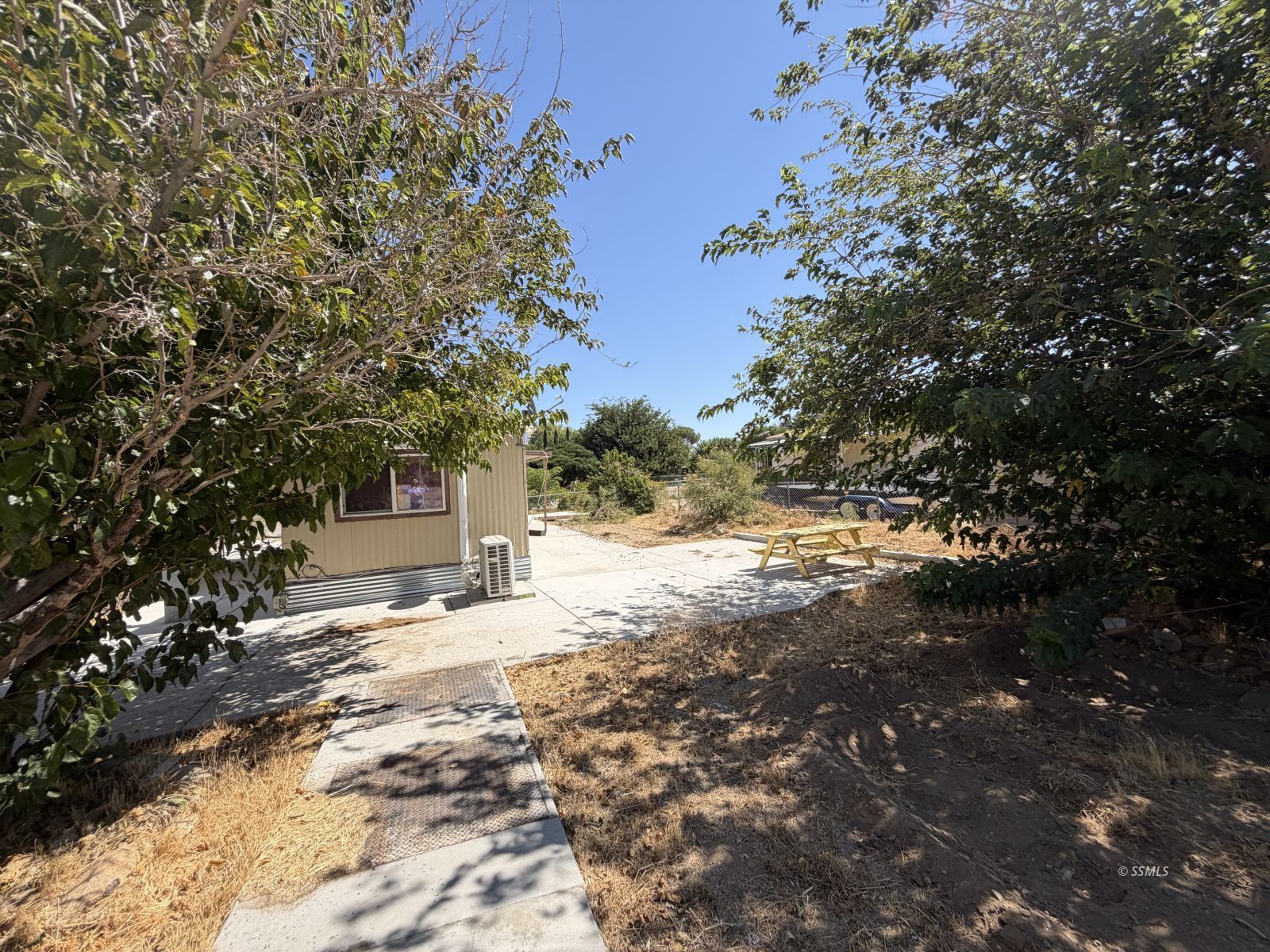 9124 Comanche Way Weldon, CA 93283 - Photo 11 of 23 Gallery Image 11