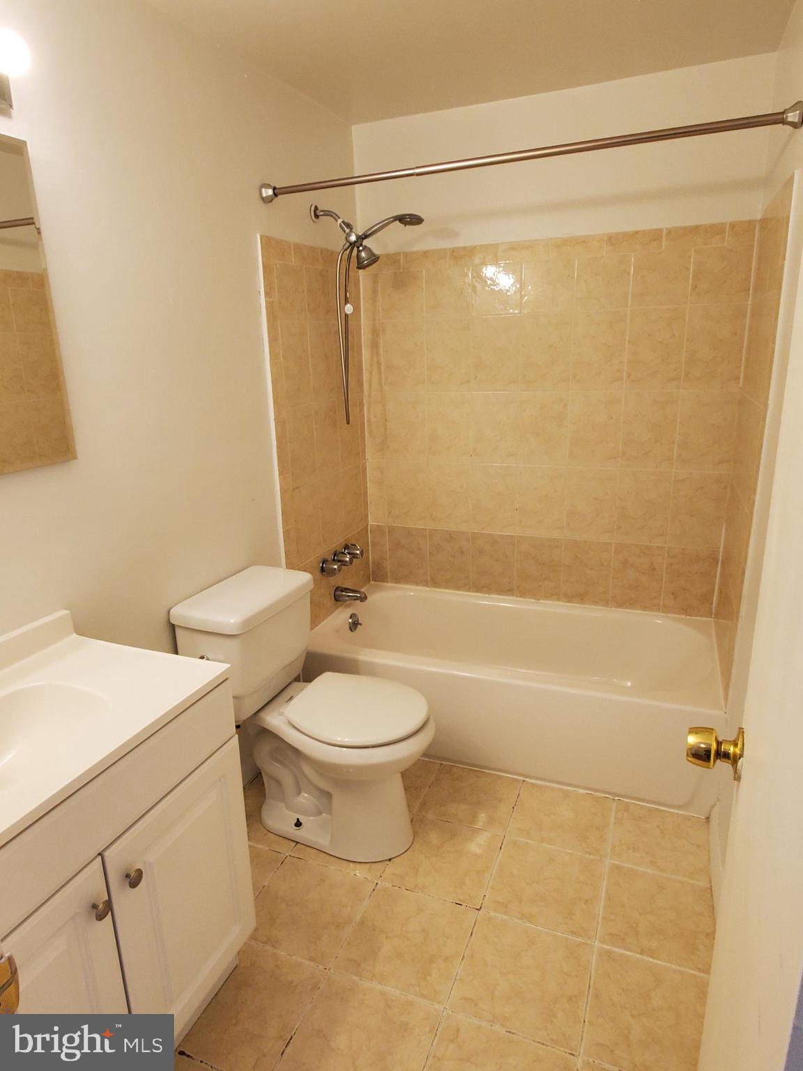 3616 Greenvale Road Baltimore, MD 21229 - Photo 19 of 19 Upstairs Bathroom