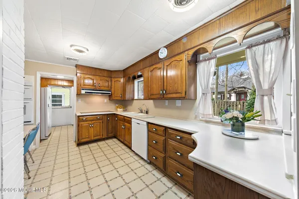 $4,300 | 14 Swan Avenue, Rumson, NJ 07760