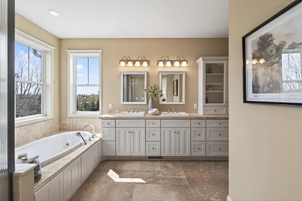 $800,000 | 13212 Danner Path, Rosemount, MN 55068