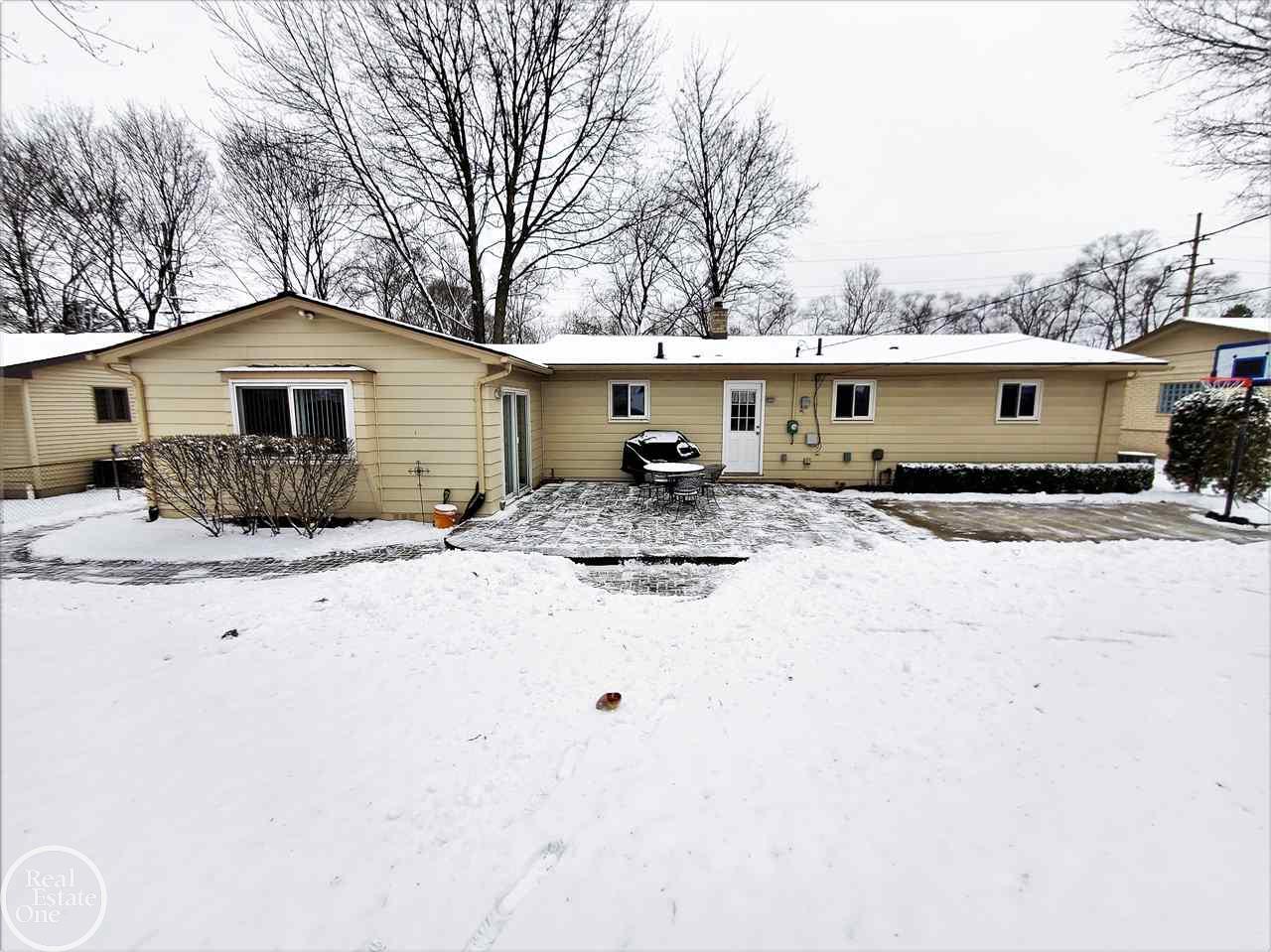 50710 Ryan Road Utica, MI 48317 - Photo 68 of 76