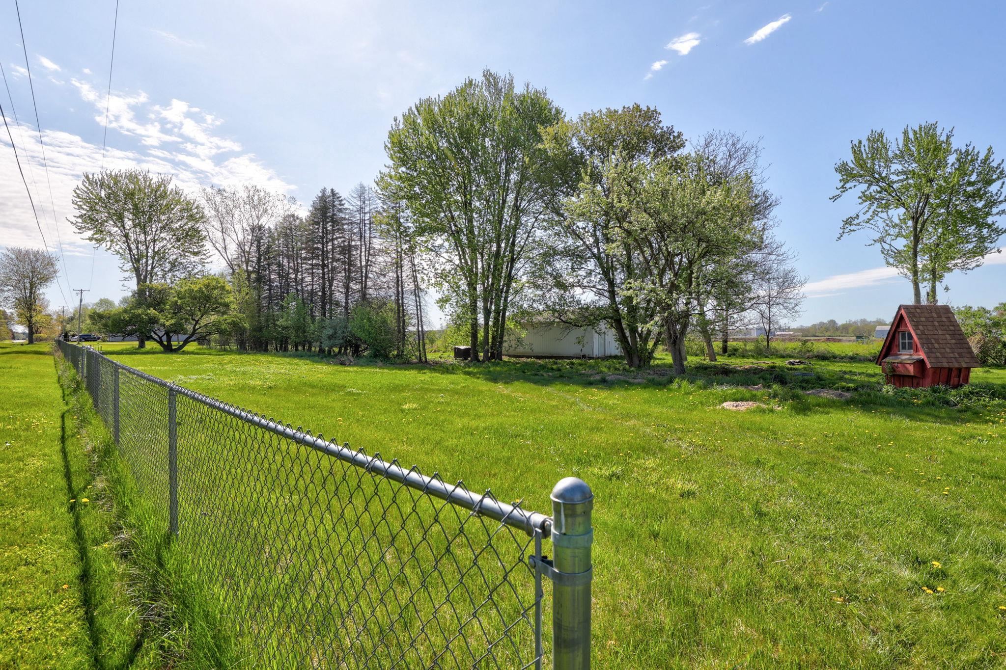 11031 Sheridan Road Burt, MI 48417 - Photo 38 of 55
