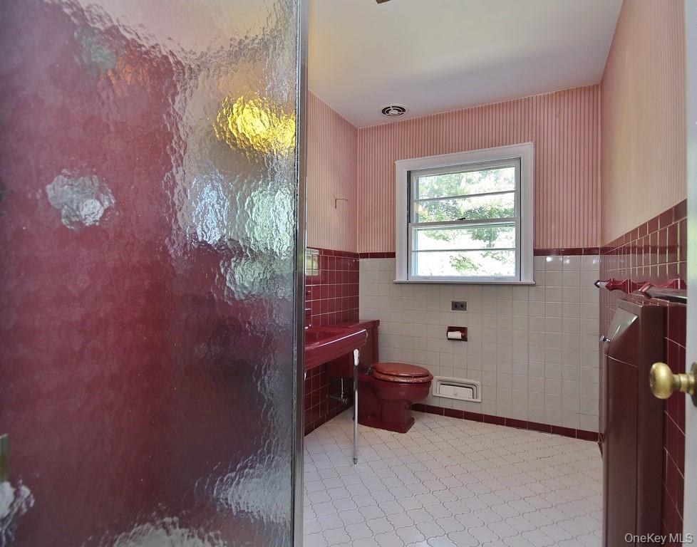 10 Lakeview Road Ossining, NY 10562 - Photo 31 of 38 Hall bathroom has a stall shower