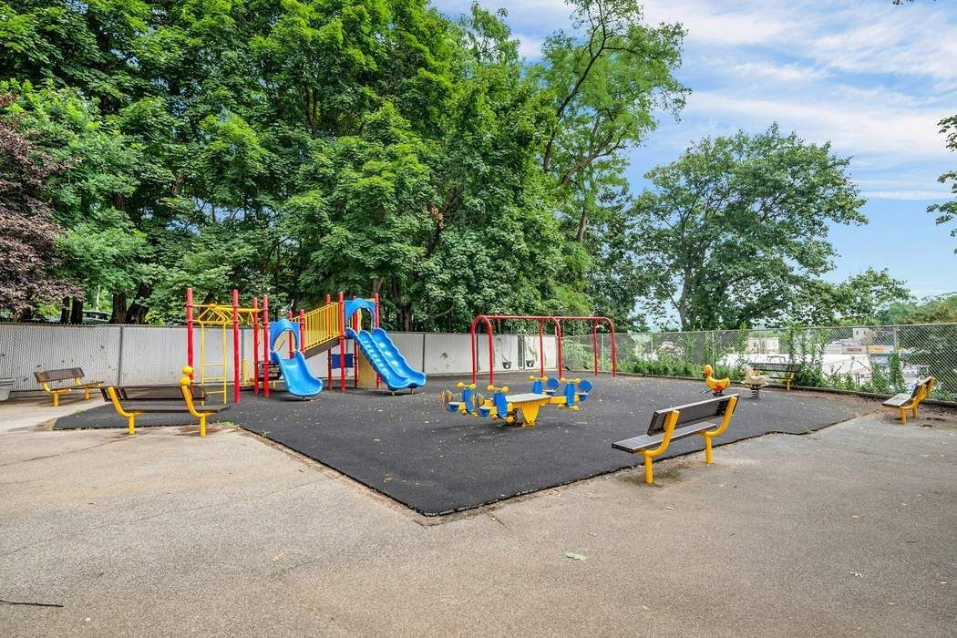 5610 Netherland Avenue, Unit 1G Bronx, NY 10471 - Photo 36 of 37 Gallery Image 36