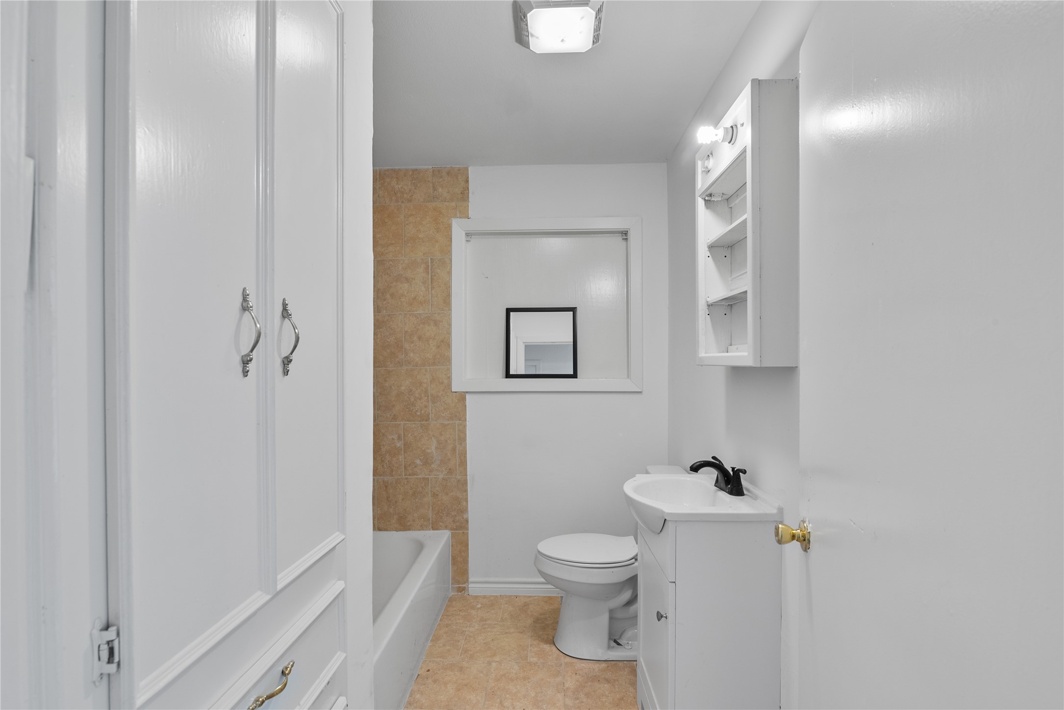 36622 Tompkins Road Hempstead, TX 77445 - Photo 23 of 46 a bathroom with a toilet sink and shower