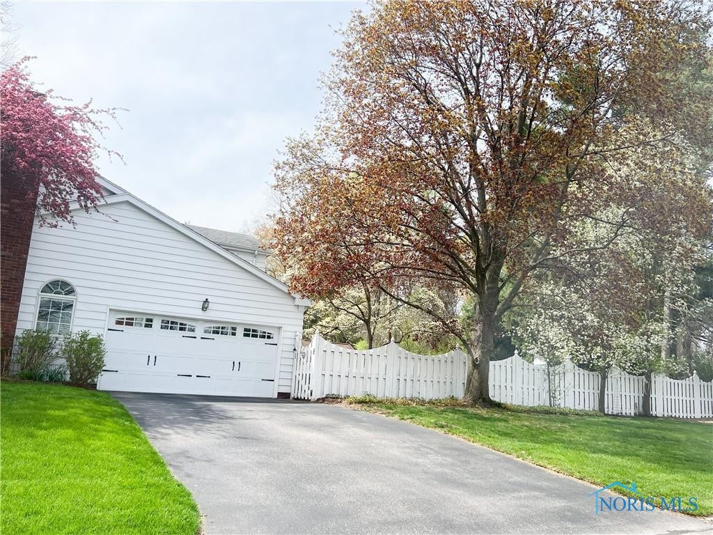 5240 Coldstream Road Toledo, OH 43623 - Photo 2 of 37 Gallery Image 2