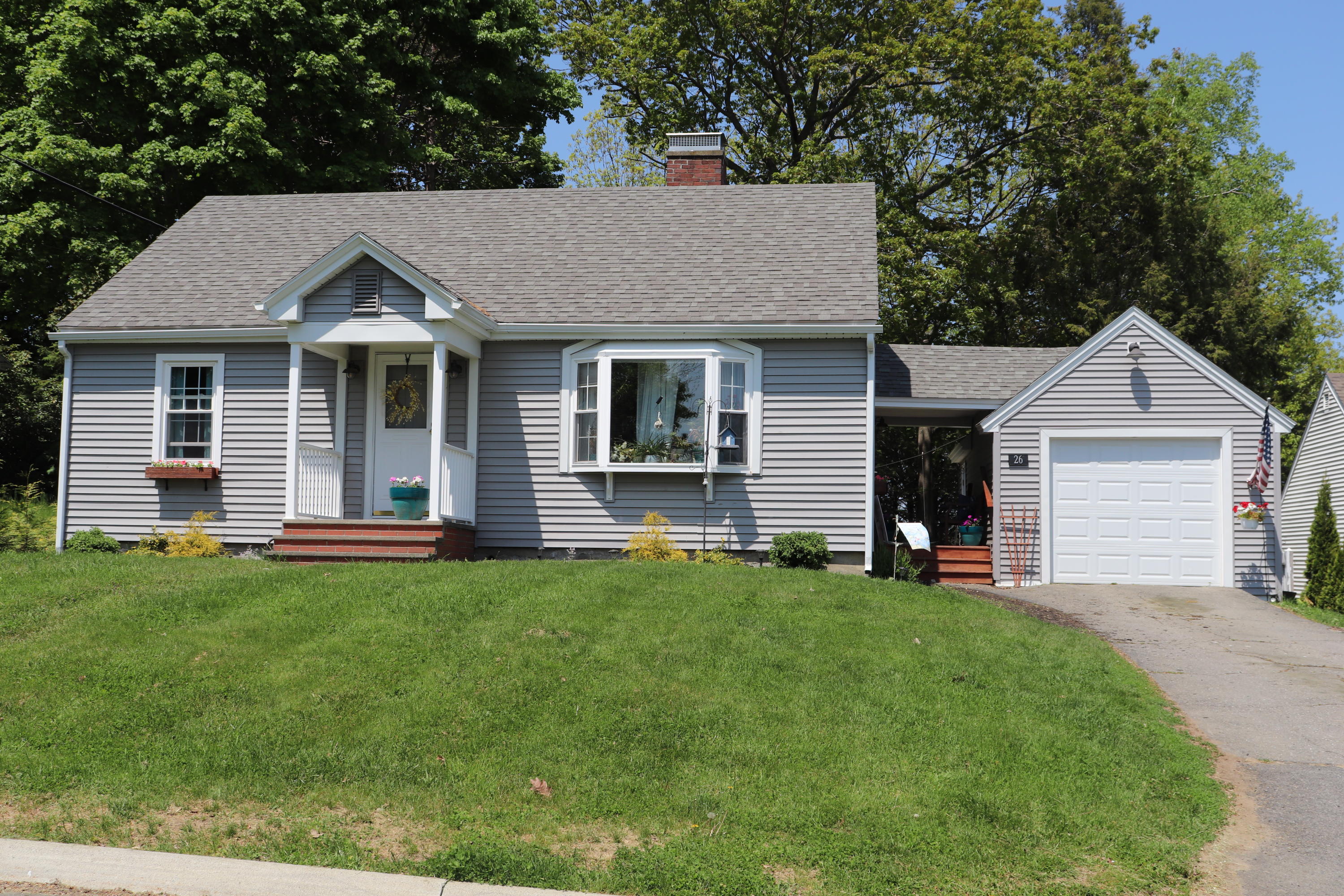 26 Allen Road Brewer, ME 04412 - Photo 1 of 31 1