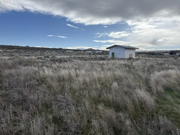 $199,000 | 86271 Timothy Lane, Christmas Valley, OR 97641