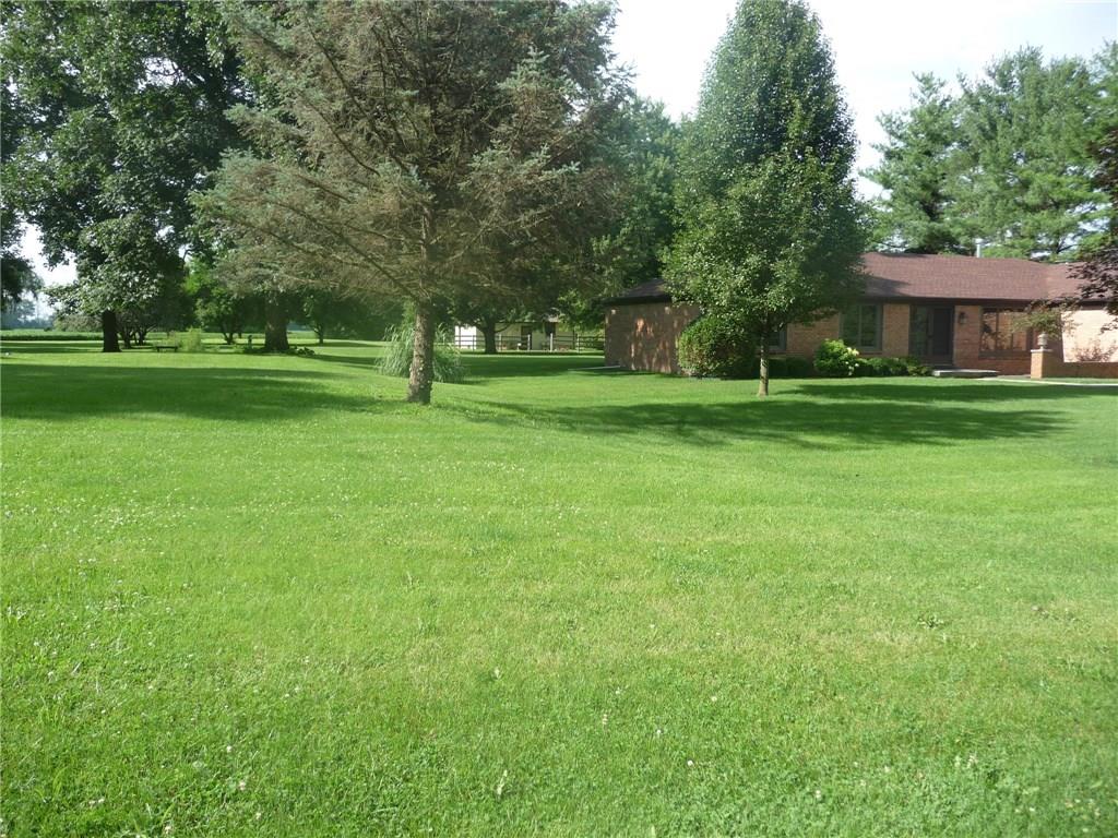 2139 East 1000 North Pendleton, IN 46064 - Photo 3 of 24