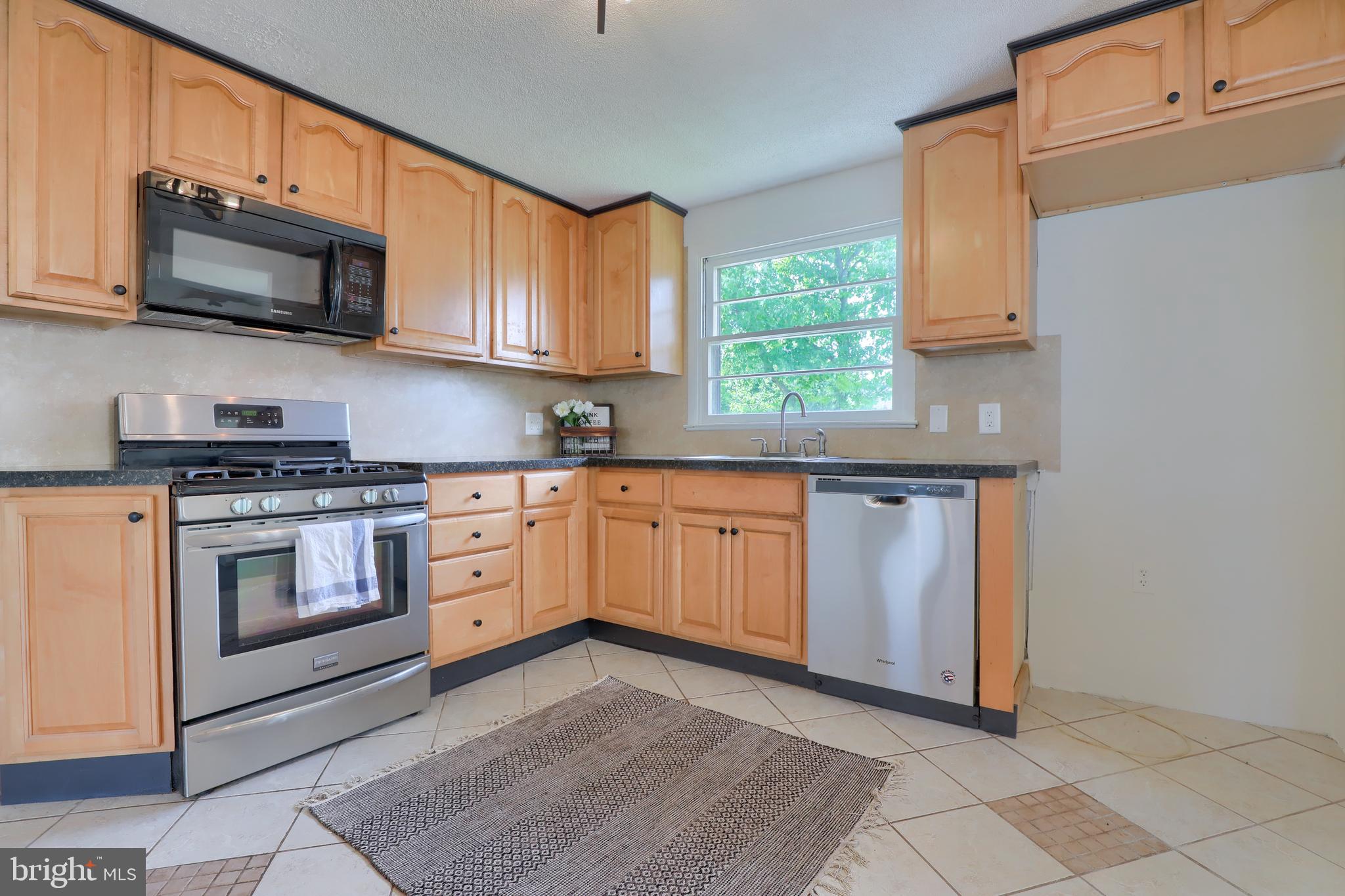 1614 Glenn Road Lancaster, PA 17601 - Photo 13 of 29 Gallery Image 13