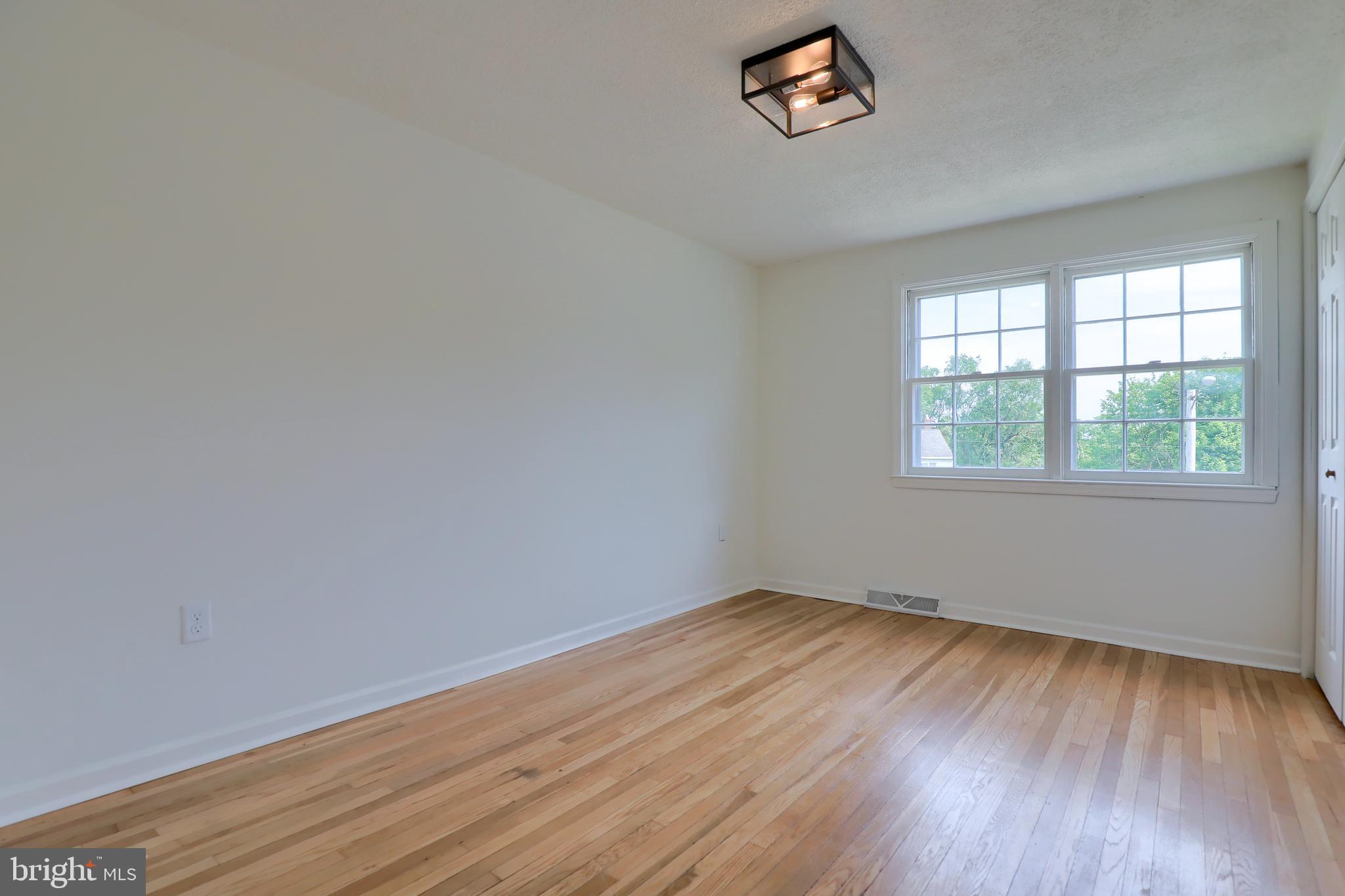 1614 Glenn Road Lancaster, PA 17601 - Photo 17 of 29 Gallery Image 17