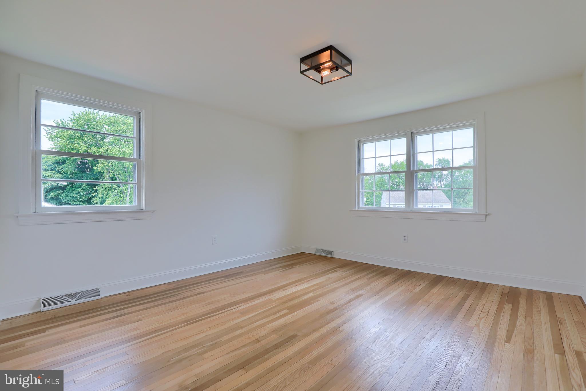1614 Glenn Road Lancaster, PA 17601 - Photo 18 of 29 Gallery Image 18