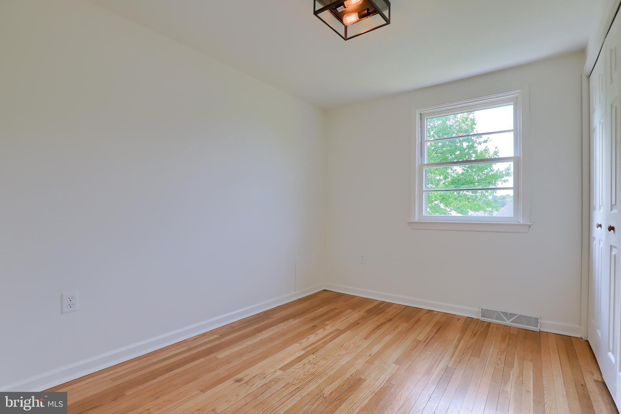 1614 Glenn Road Lancaster, PA 17601 - Photo 23 of 29 Gallery Image 23