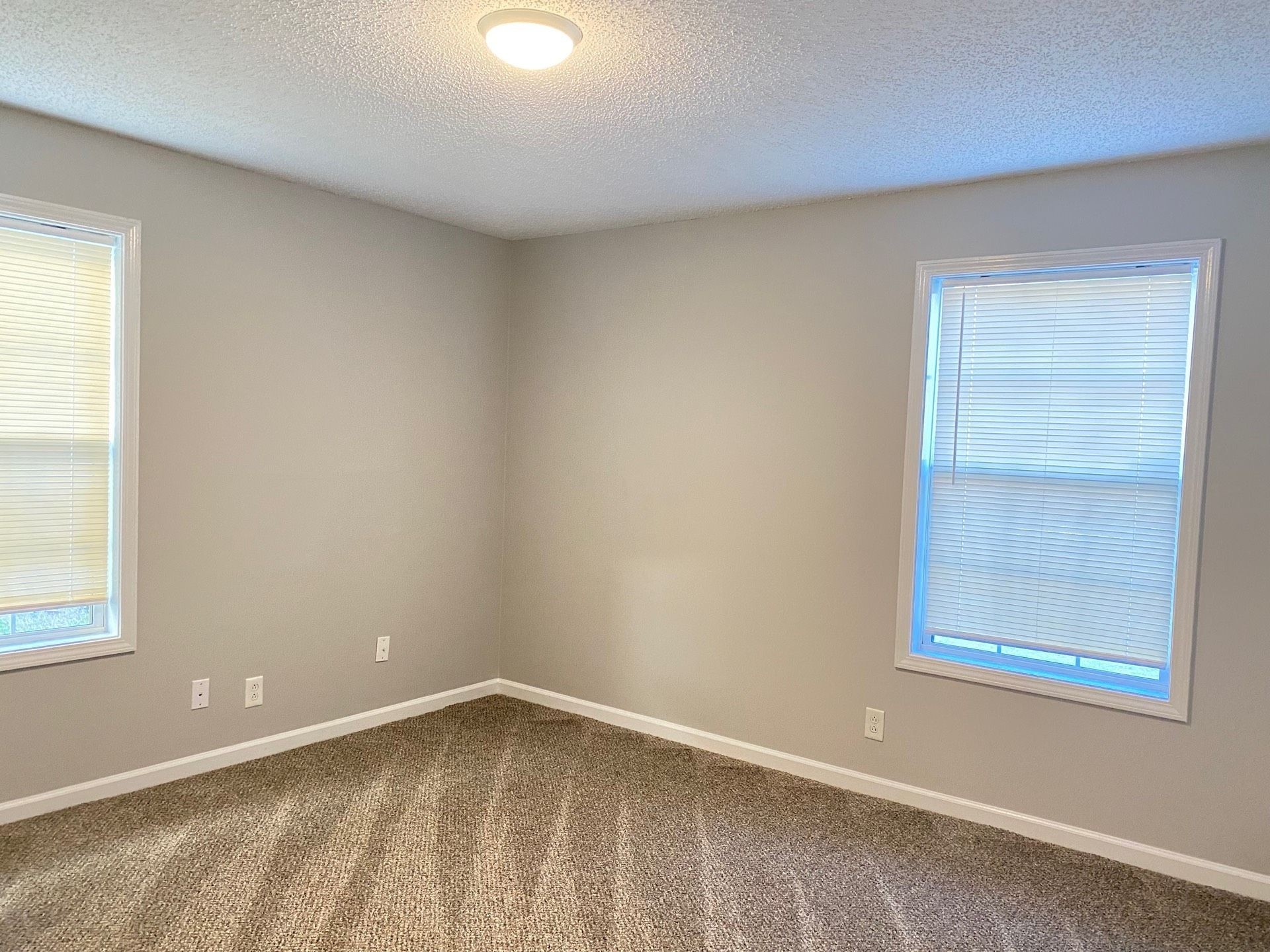 421 Alma Lane, Unit F Clarksville, TN 37043 - Photo 7 of 12 an empty room with a window