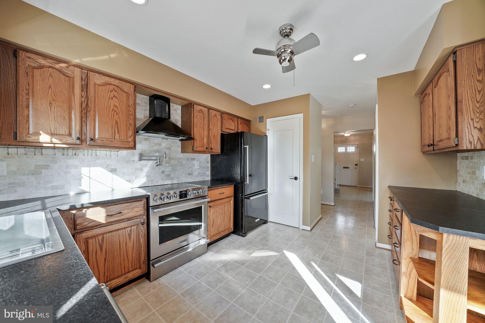 8519 Forrester Boulevard Springfield, VA 22152 - Photo 16 of 44 Kitchen