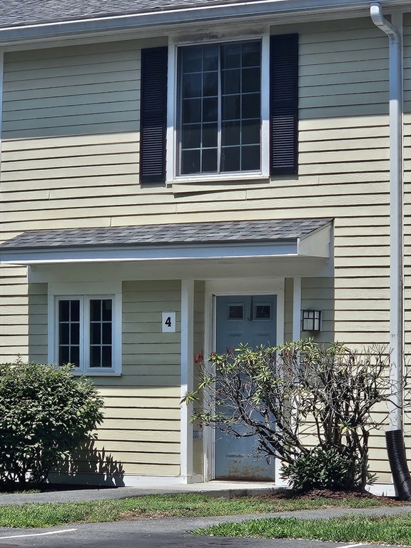 6 Janet Road, Unit 4 Easton, MA 02375 - Photo 1 of 12