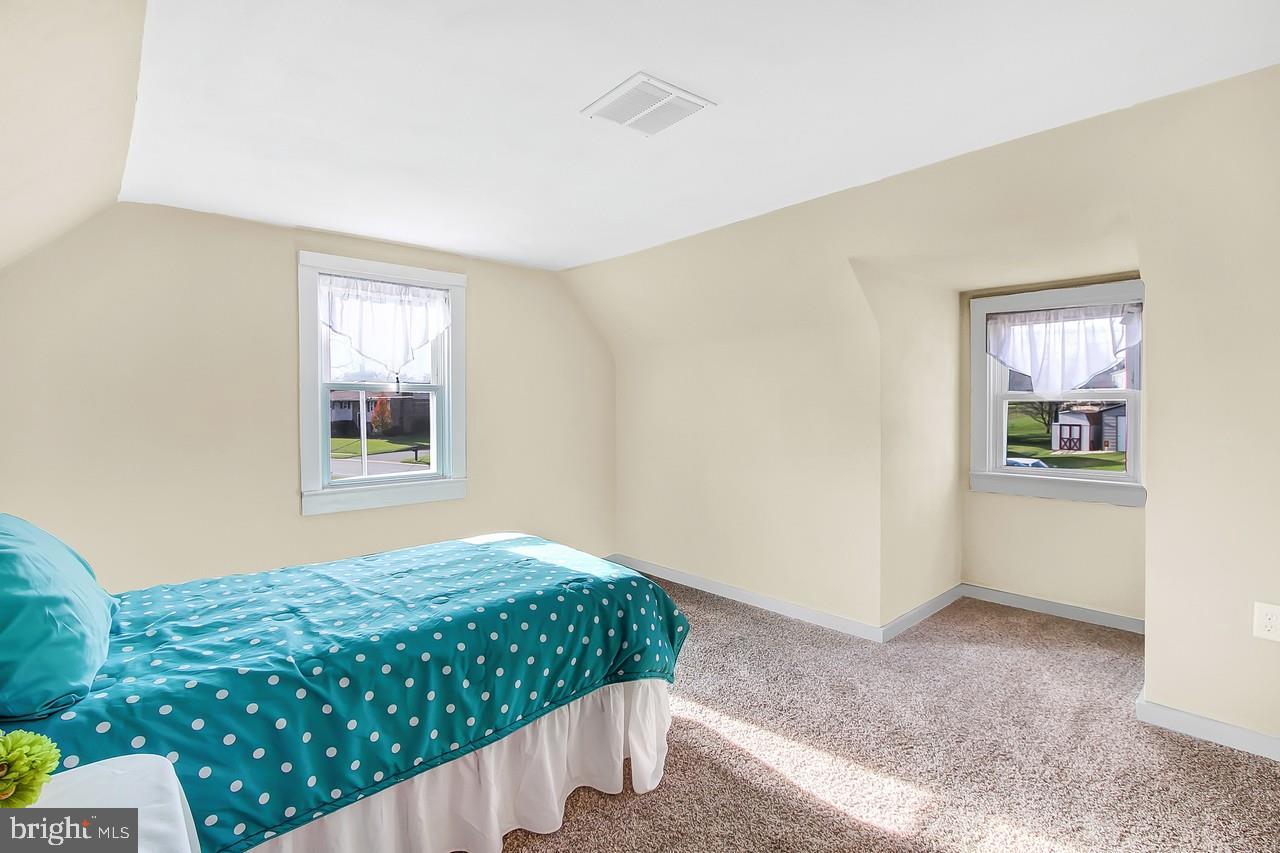 2140 Poplars Road York, PA 17408 - Photo 11 of 27 Gallery Image 11