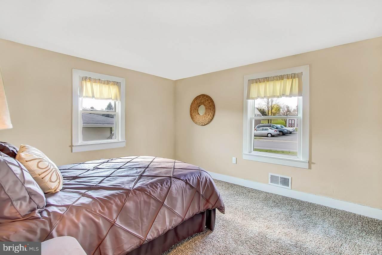 2140 Poplars Road York, PA 17408 - Photo 13 of 27 Gallery Image 13