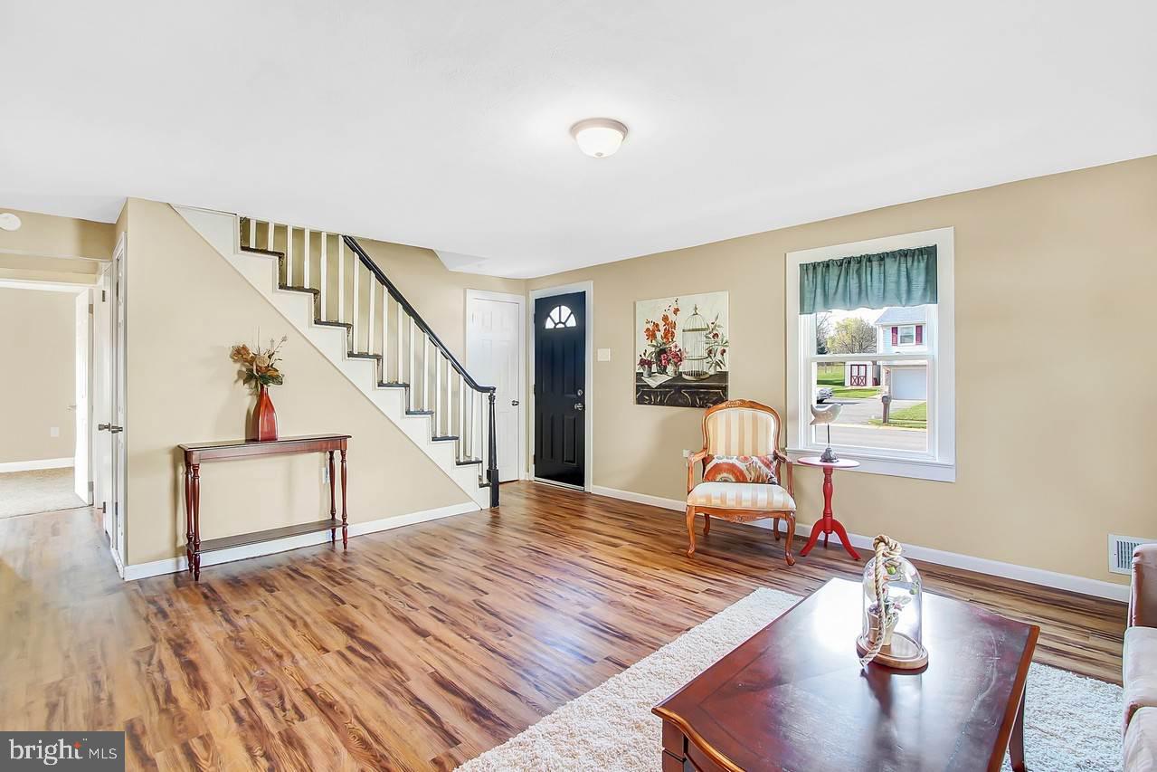 2140 Poplars Road York, PA 17408 - Photo 5 of 27 Gallery Image 5