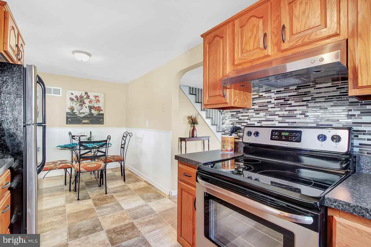 2140 Poplars Road York, PA 17408 - Photo 8 of 27 Gallery Image 8
