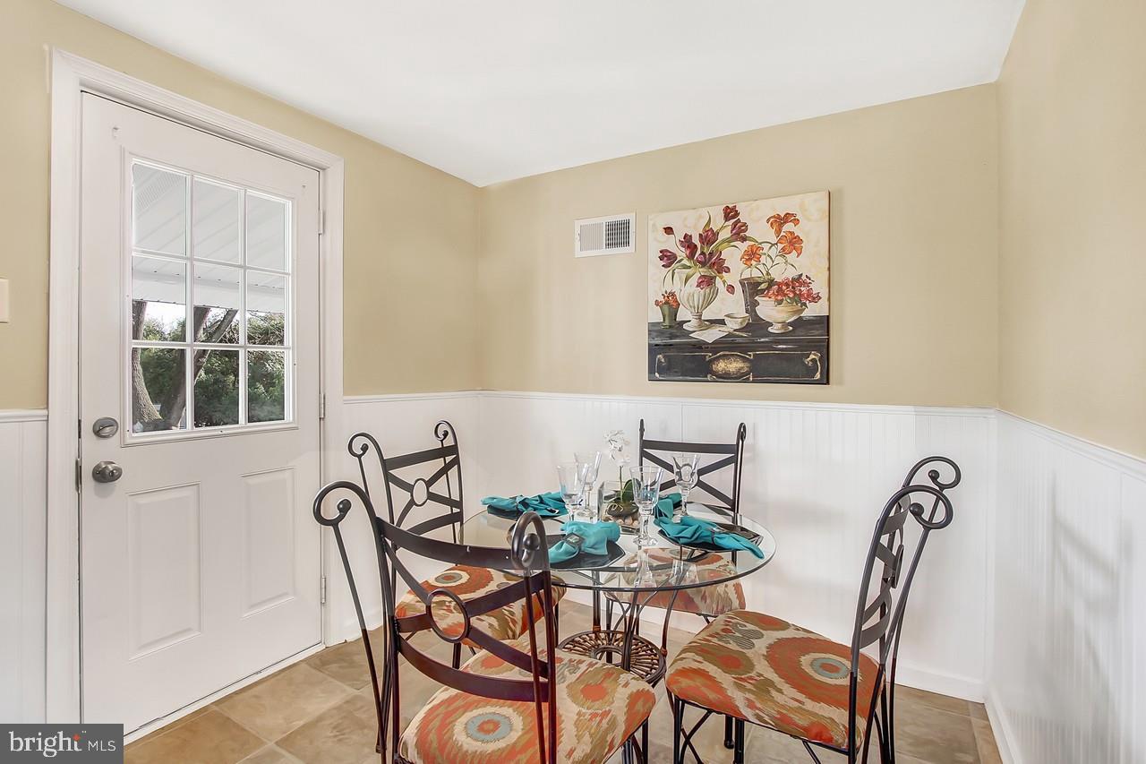 2140 Poplars Road York, PA 17408 - Photo 10 of 27 Gallery Image 10