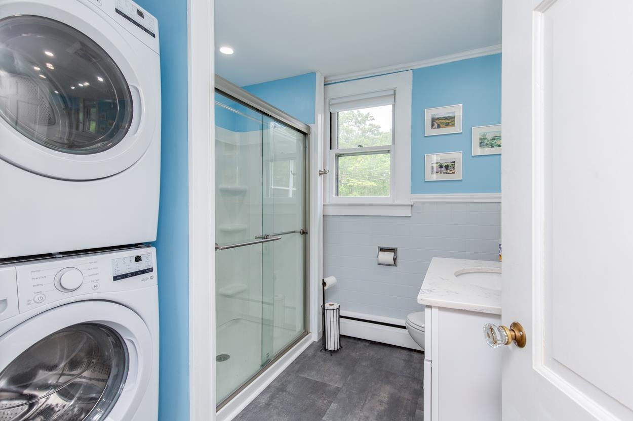 493 Clinton Street Concord, NH 03301 - Photo 14 of 58