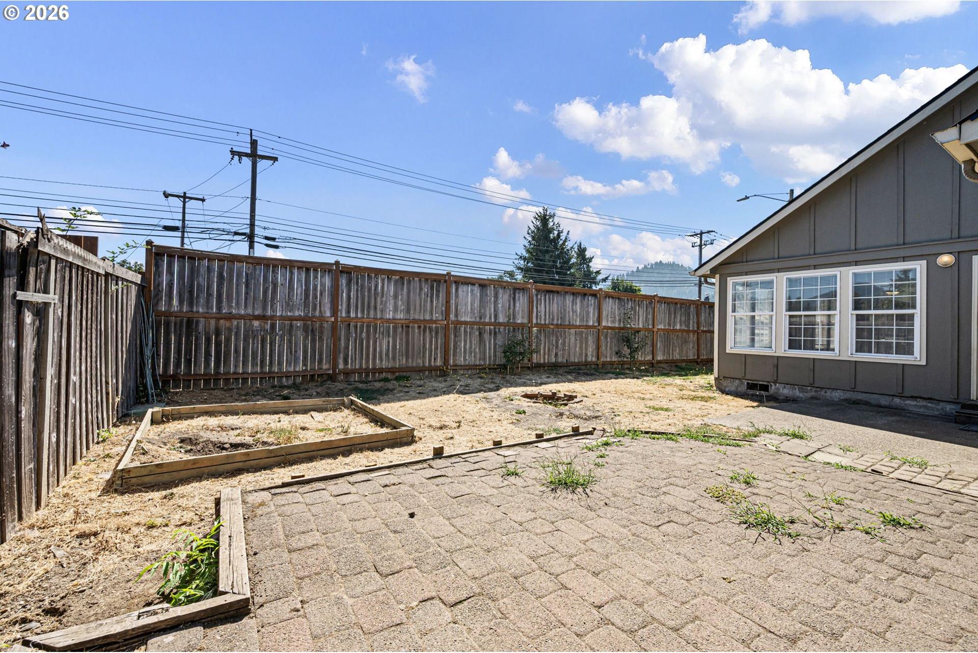 5792 E Street Springfield, OR 97478 - Photo 29 of 33 Gallery Image 29