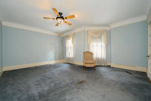 $950,000 | 548 West Oakdale Avenue, Chicago, IL 60657