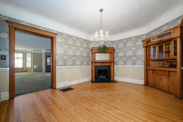 $950,000 | 548 West Oakdale Avenue, Chicago, IL 60657