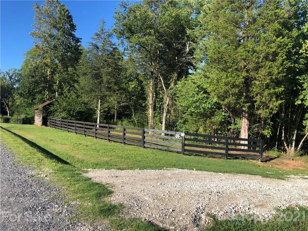 0 Anderson Burgess Road, Unit 3 Sharon, SC 29742 - Photo 1 of 4 a view of a park