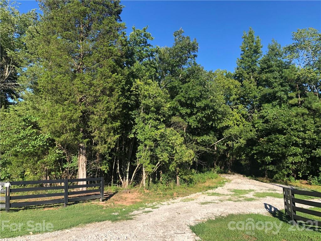 0 Anderson Burgess Road, Unit 3 Sharon, SC 29742 - Photo 2 of 4 a view of backyard of a house