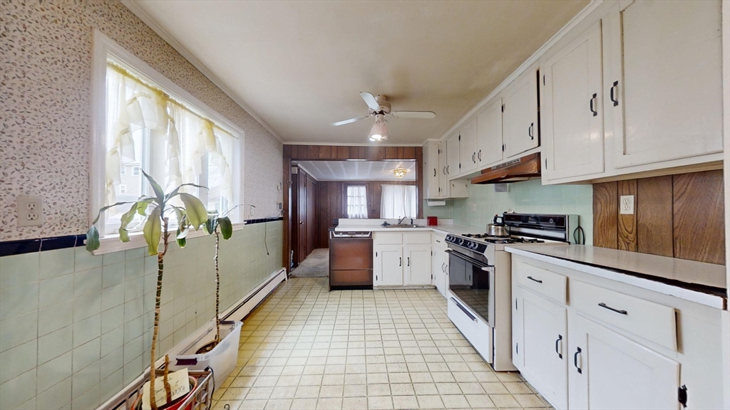 118 Edward Road Watertown, MA 02472 - Photo 4 of 14 Gallery Image 4