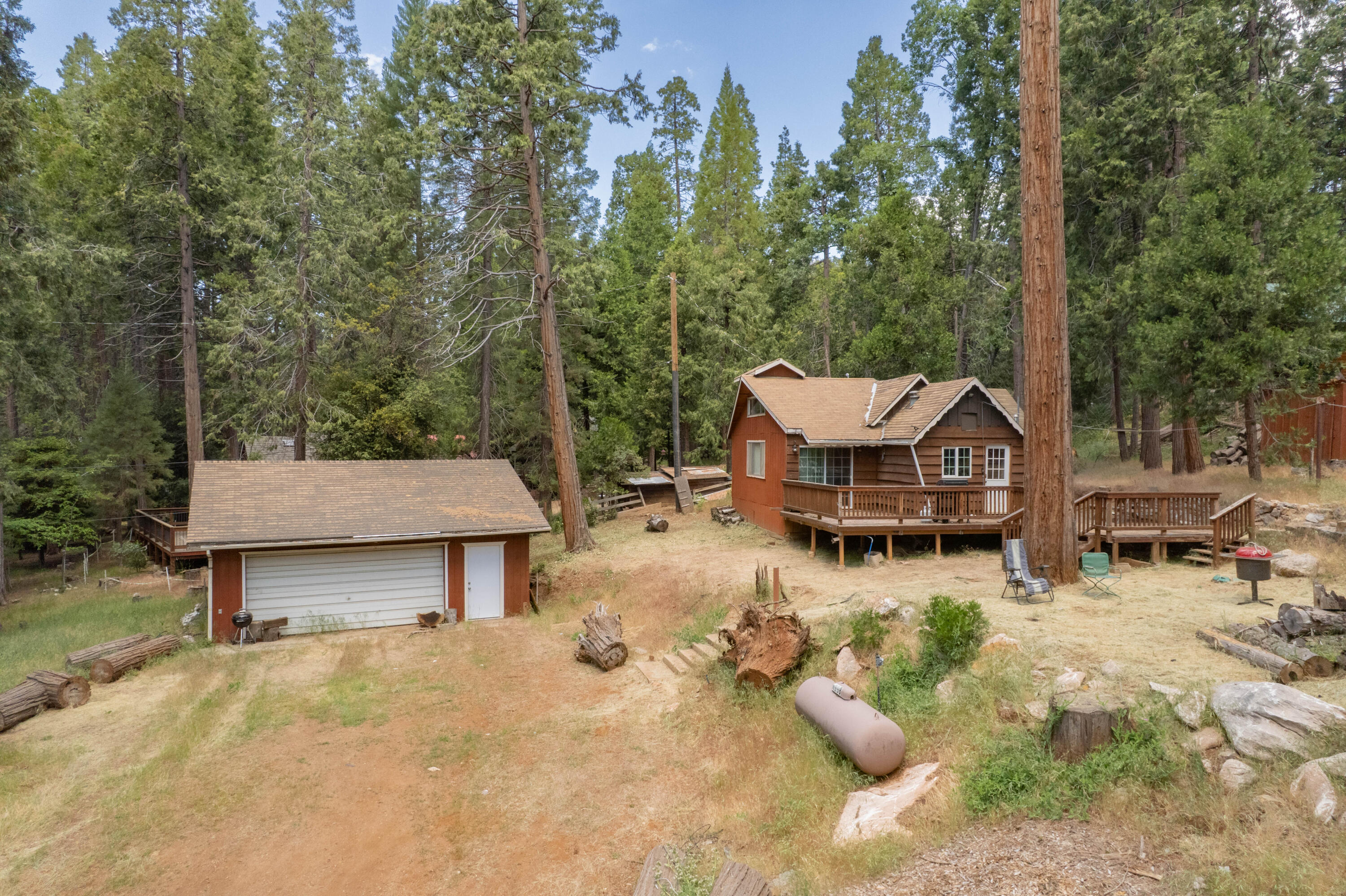 1998 Tienken Avenue Springville, CA 93265 - Photo 8 of 53 8