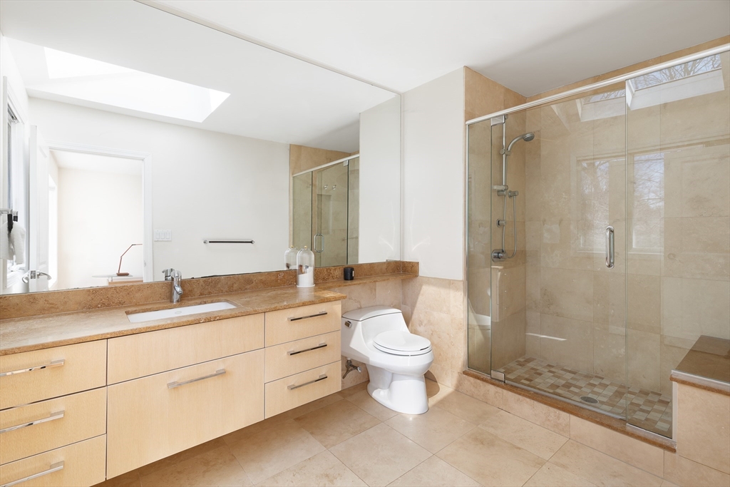 22 Burdean Road Newton, MA 02459 - Photo 18 of 29 Gallery Image 18