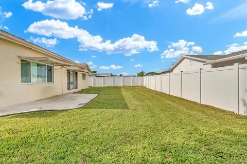 $525,000 | 8008 Northwest 102nd Way, Tamarac, FL 33321